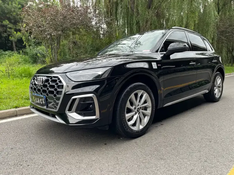 Audi Q5L, 2022
