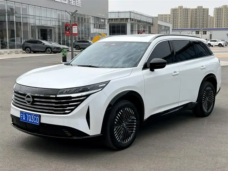 Nissan Teramont, 2025