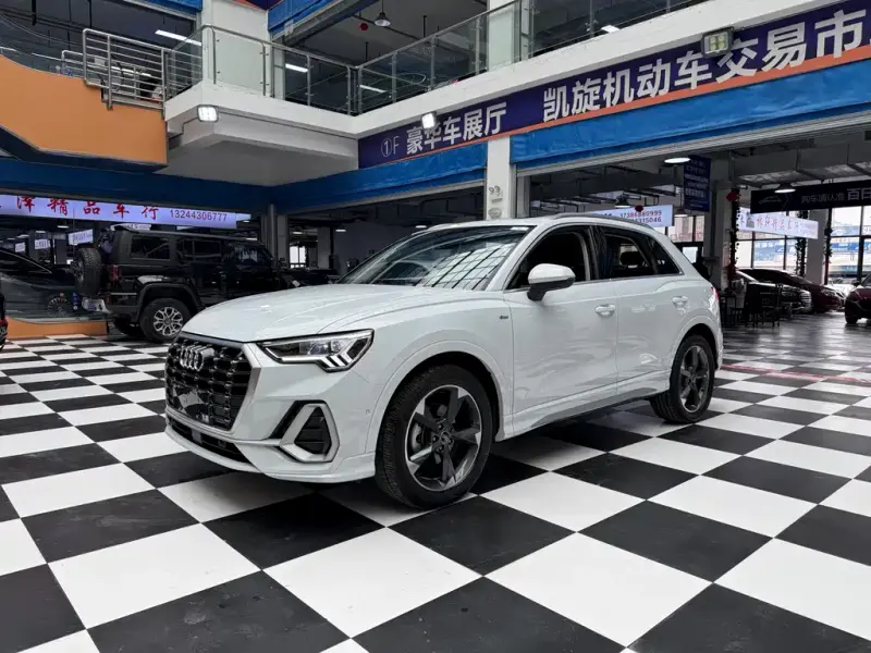 Audi Q3, 2023