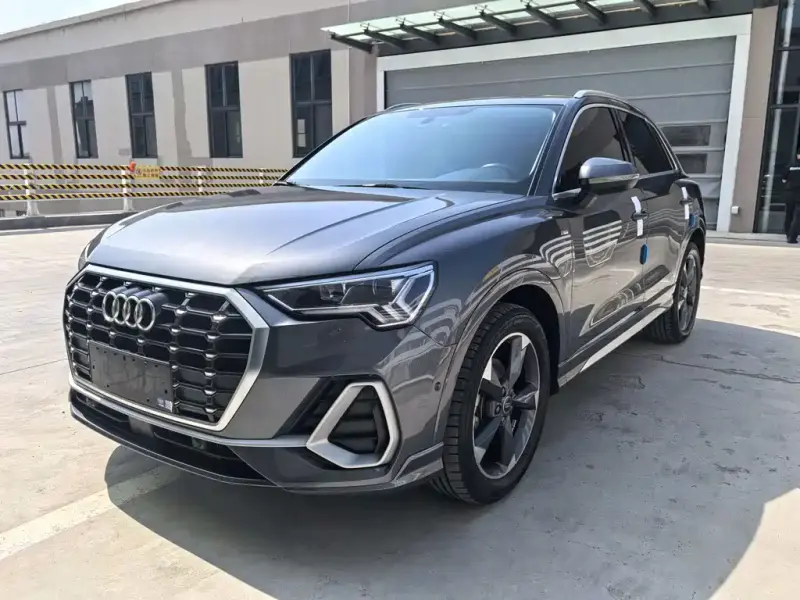 Audi Q3, 2022
