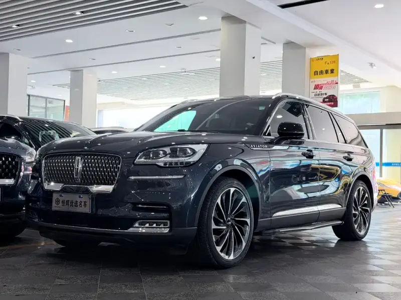 Lincoln Aviator, 2023