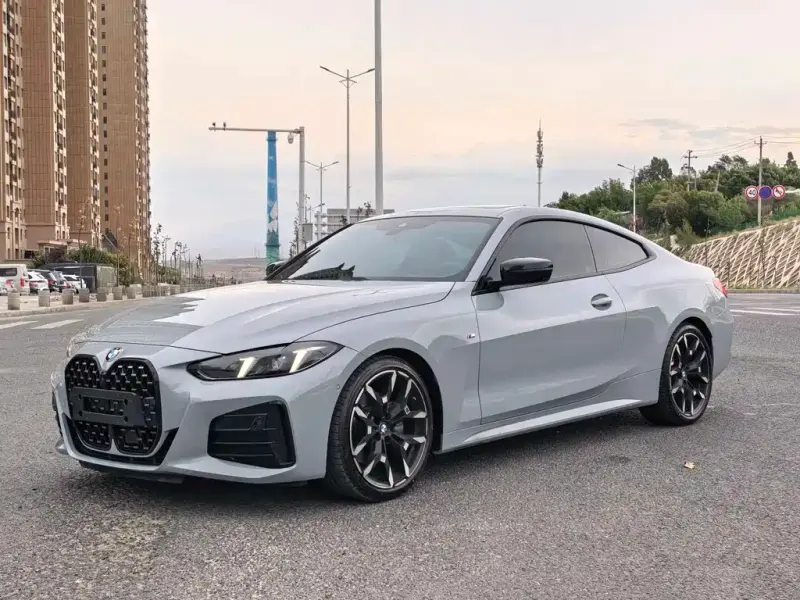 BMW 4 Series, 2025