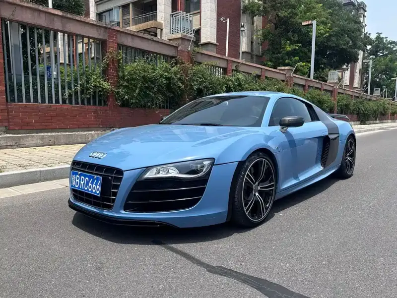 Audi R8, 2014