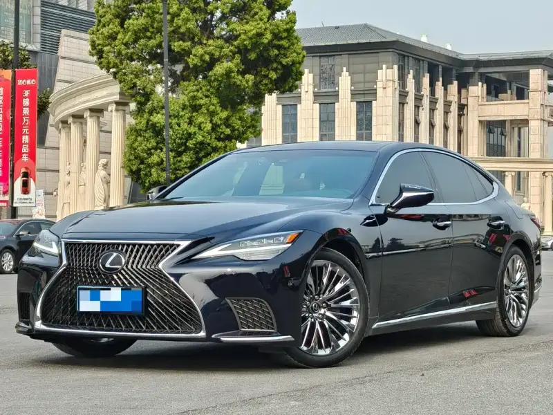 Lexus LS, 2021
