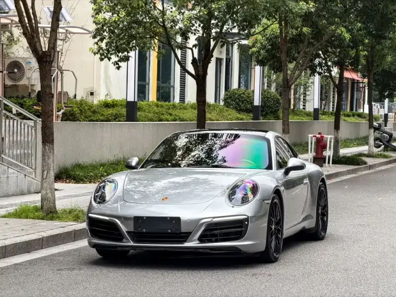 Porsche 911, 2017