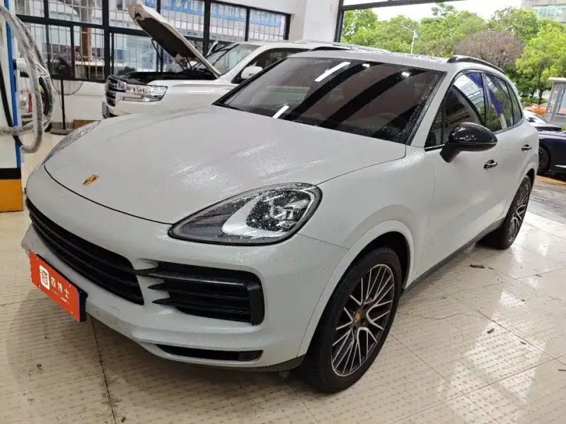 Porsche Cayenne, 2022