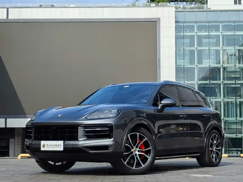 Porsche Cayenne, 2023