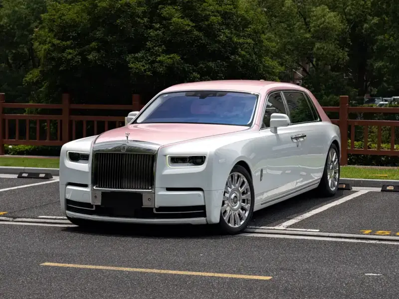 Rolls-Royce Phantom, 2022