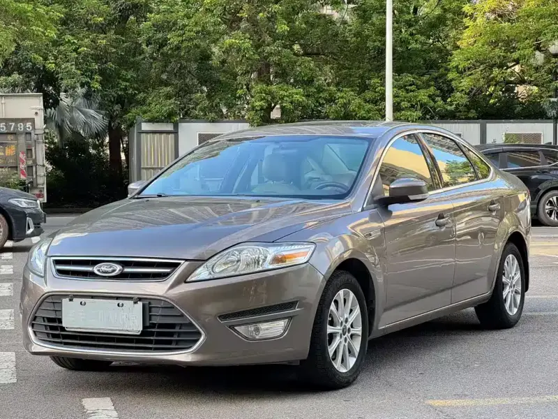 Ford Mondeo Zhisheng, 2013