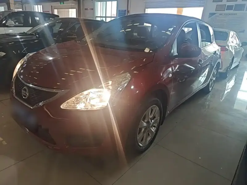 Nissan Tiida, 2015