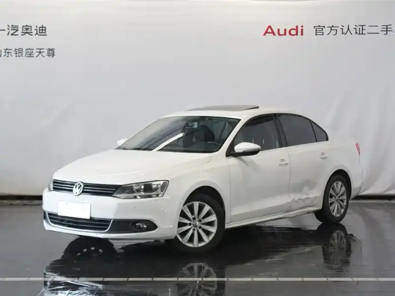 Volkswagen Sagitar, 2015