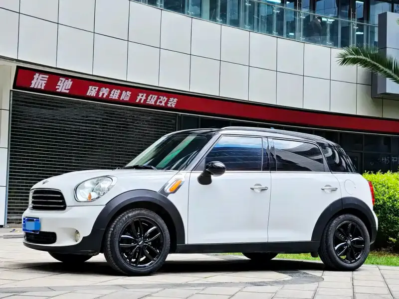 MINI Countryman, 2013