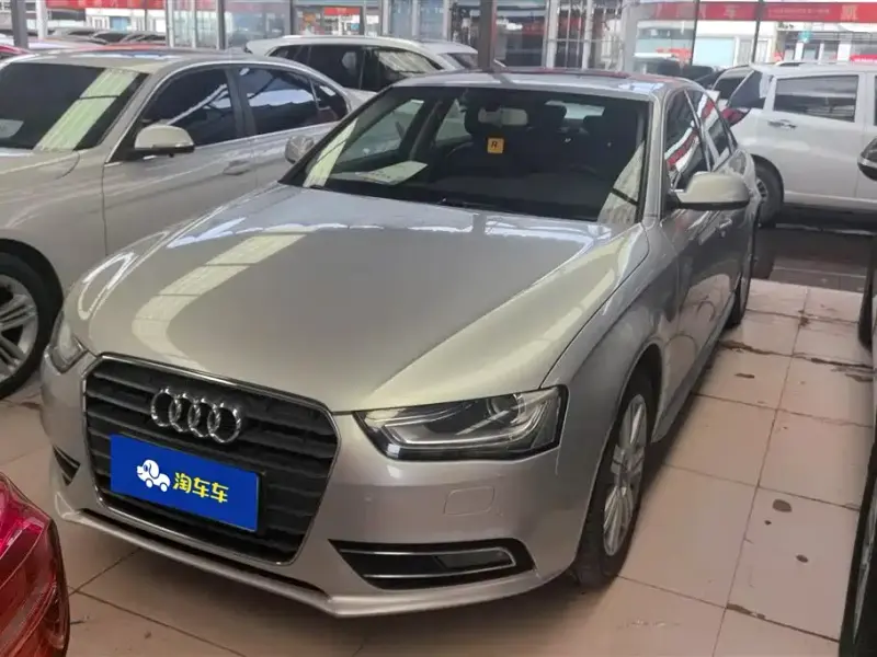 Audi A4L, 2012
