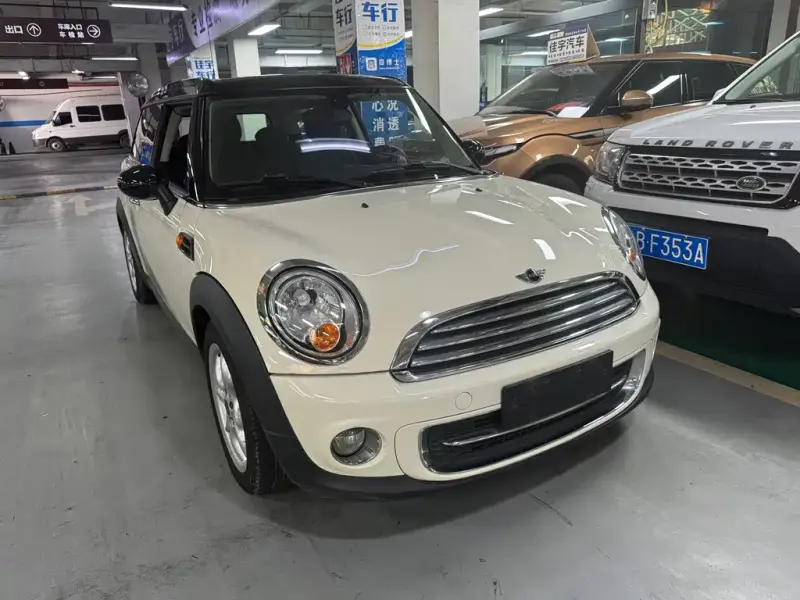 MINI Clubman, 2013
