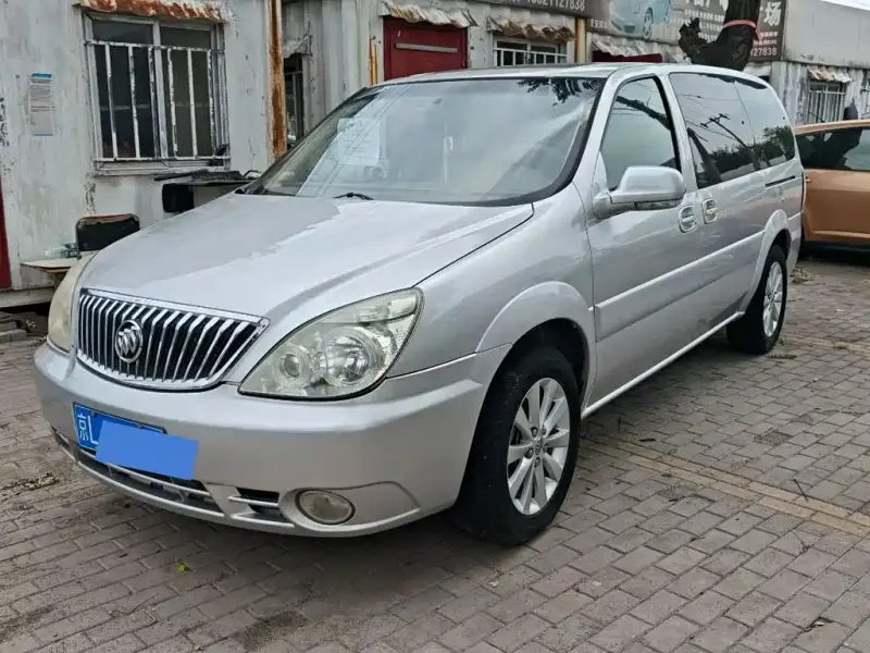 Buick GL8, 2010