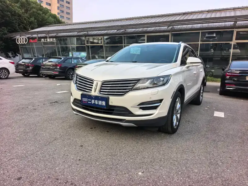 Lincoln MKC, 2017