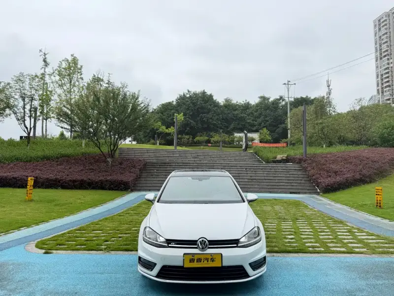 Volkswagen Golf, 2016