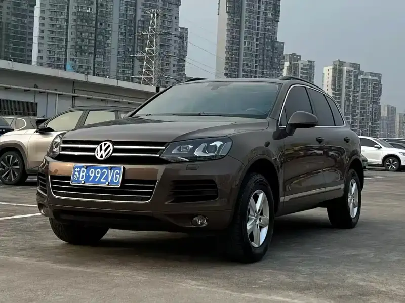 Volkswagen Touareg, 2015