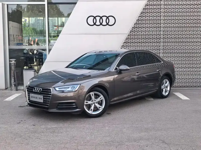 Audi A4L, 2017