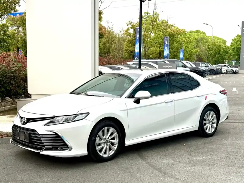 Toyota Camry, 2023
