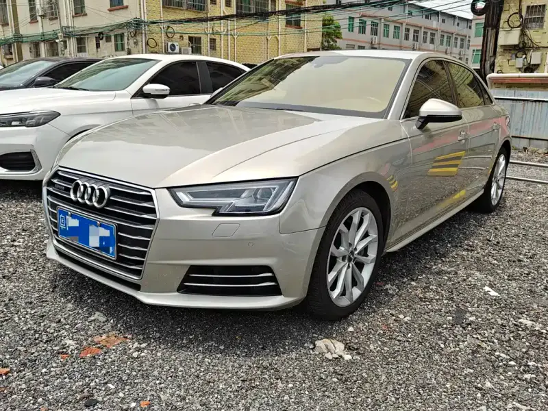 Audi A4L, 2018