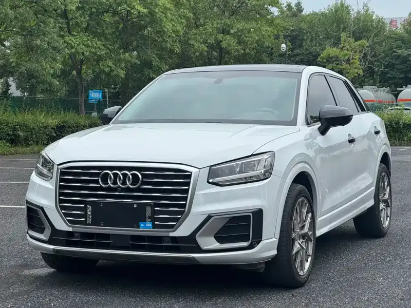 Audi Q2L, 2020