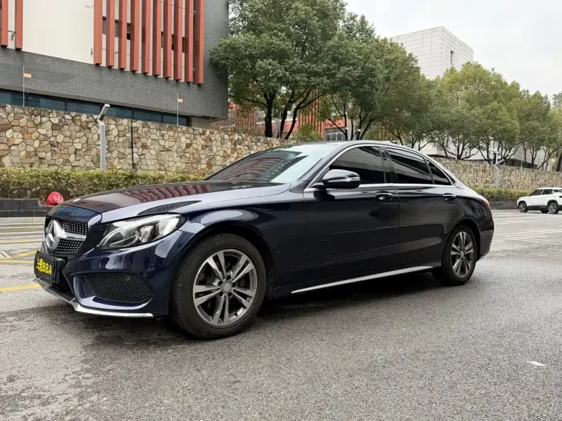 Mercedes-Benz C-Class, 2015