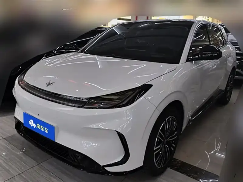 ARCFOX T1, 2025