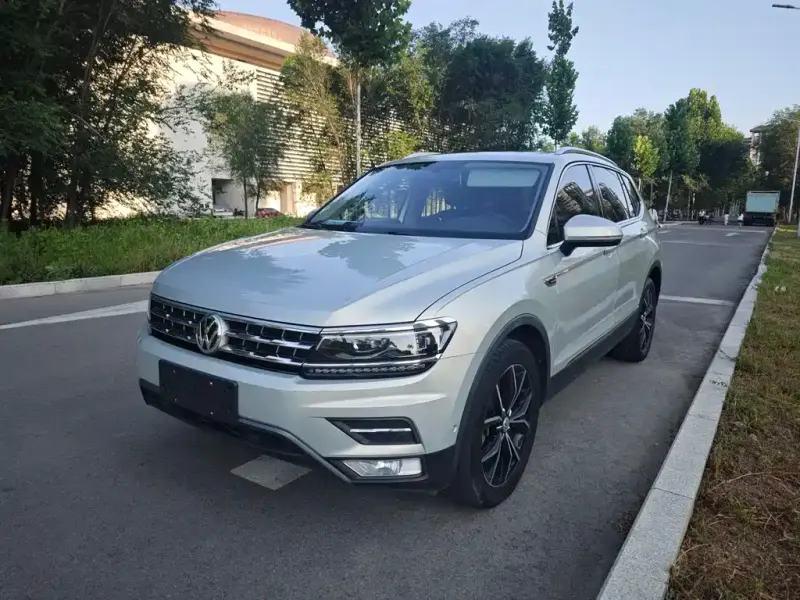 Volkswagen Tiguan L, 2018