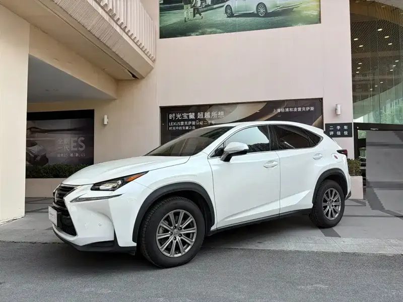 Lexus NX, 2016