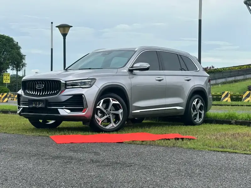 Geely Xingyue L, 2025