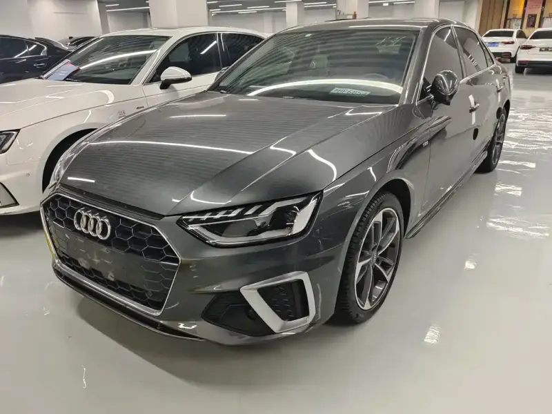 Audi A4L, 2021