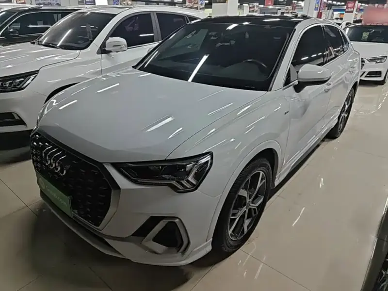 Audi Q3 Sportback, 2021