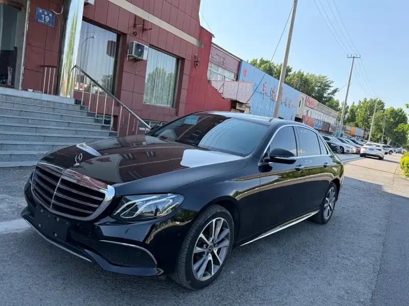 Mercedes-Benz E-Class, 2016