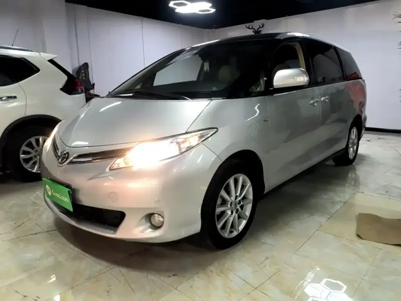Toyota Previa, 2015