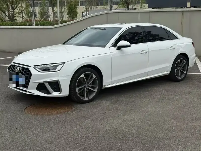 Audi A4L, 2021