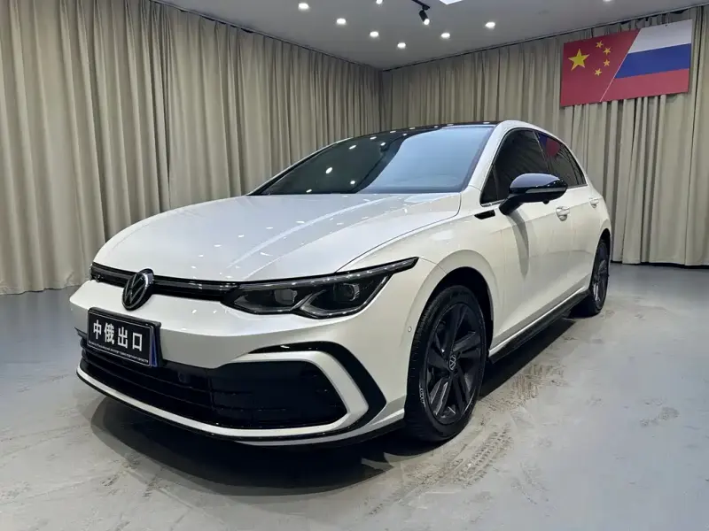 Volkswagen Golf, 2023
