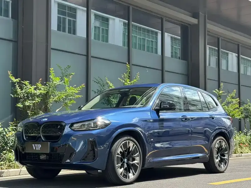 BMW iX3, 2022