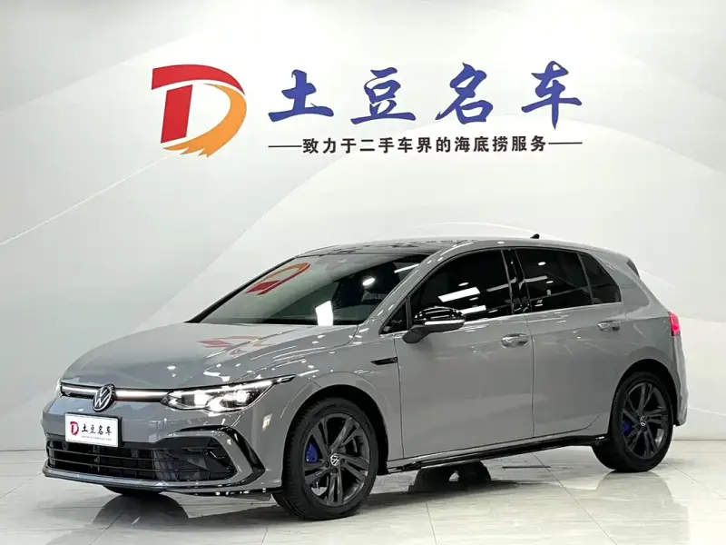 Volkswagen Golf, 2022