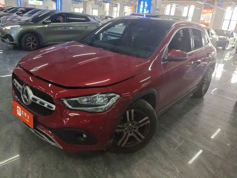 Mercedes-Benz GLA, 2021