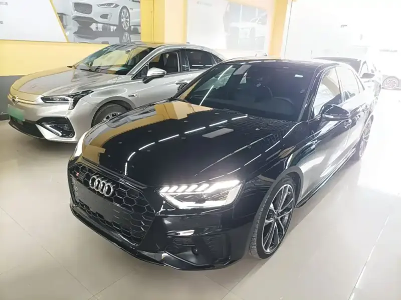 Audi A4L, 2021