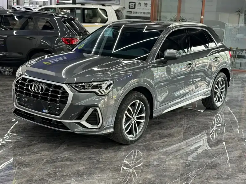Audi Q3, 2022