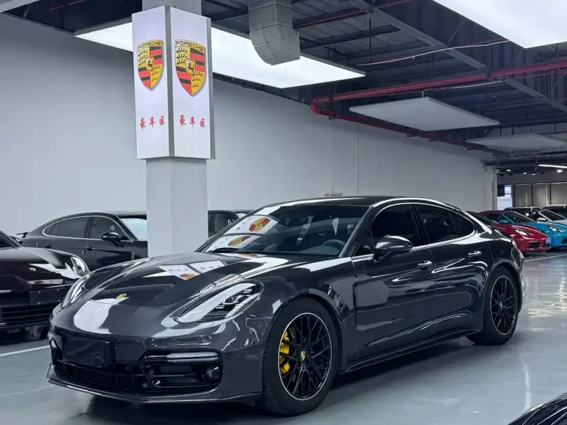 Porsche Panamera, 2018