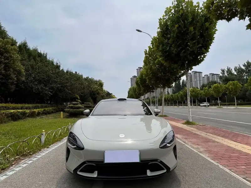 Xiaomi SU7, 2025