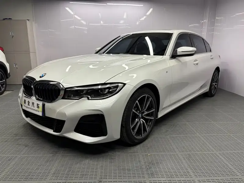 BMW 3 Series, 2022