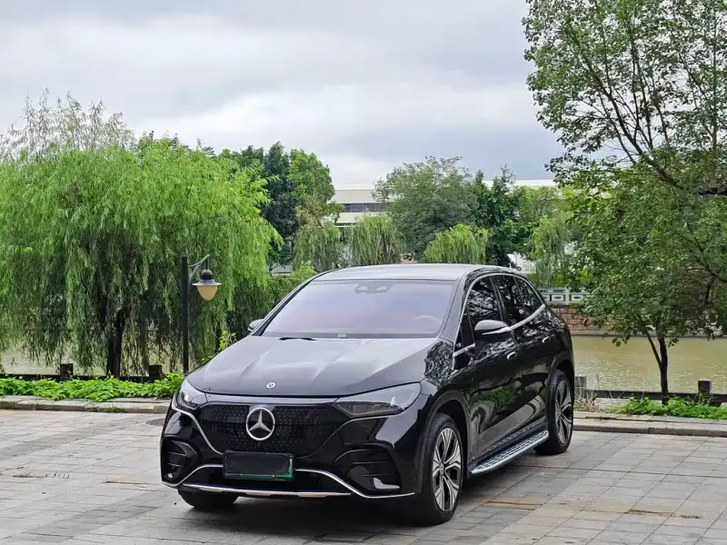 Mercedes-Benz EQE SUV, 2023