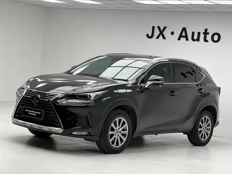 Lexus NX, 2021