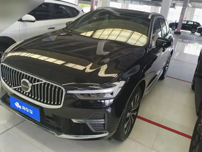 Volvo XC60, 2025