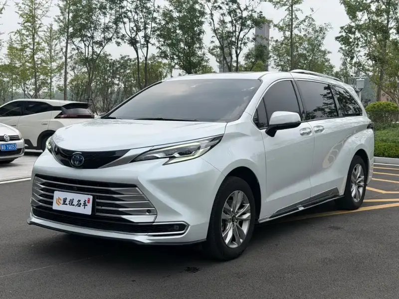 Toyota Sienna, 2022