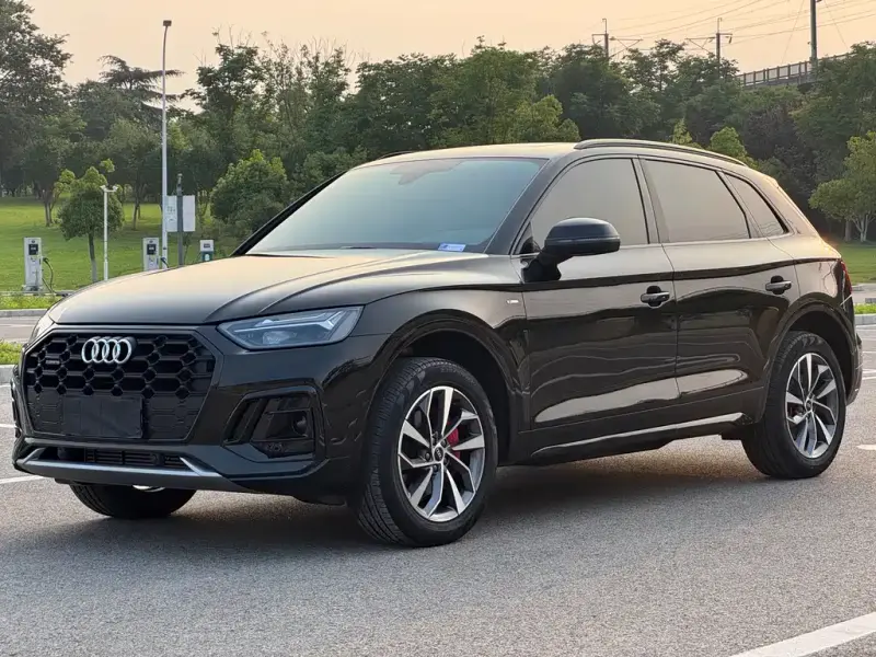 Audi Q5L, 2024
